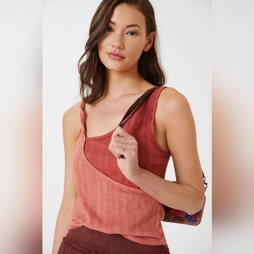 Anthropologie PILCRO Sustainable Dual Tank, Color Pink/Red Size S